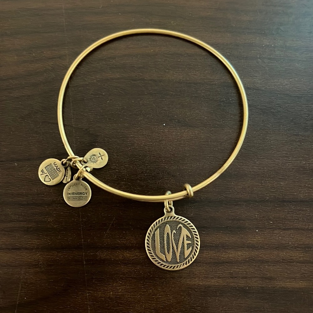 ♻️Alex and Ani Love Bracelet